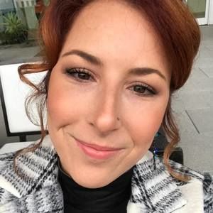 Meet your Posher, Farrah